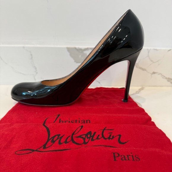 Christian Louboutin Black Patent Round Toe Classic Heels, Size 42 - Picture 2 of 8